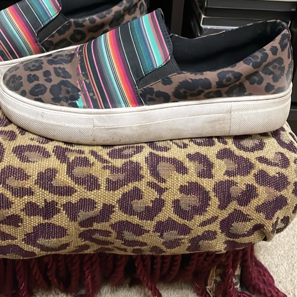 Crazy train slip ons - Picture 2 of 2